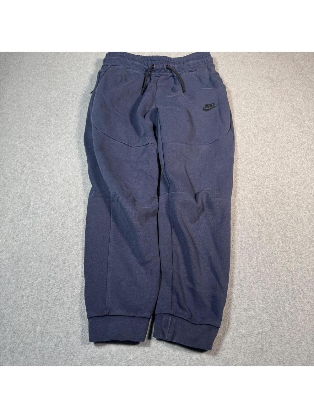 Navy Nike tech sweatpants
